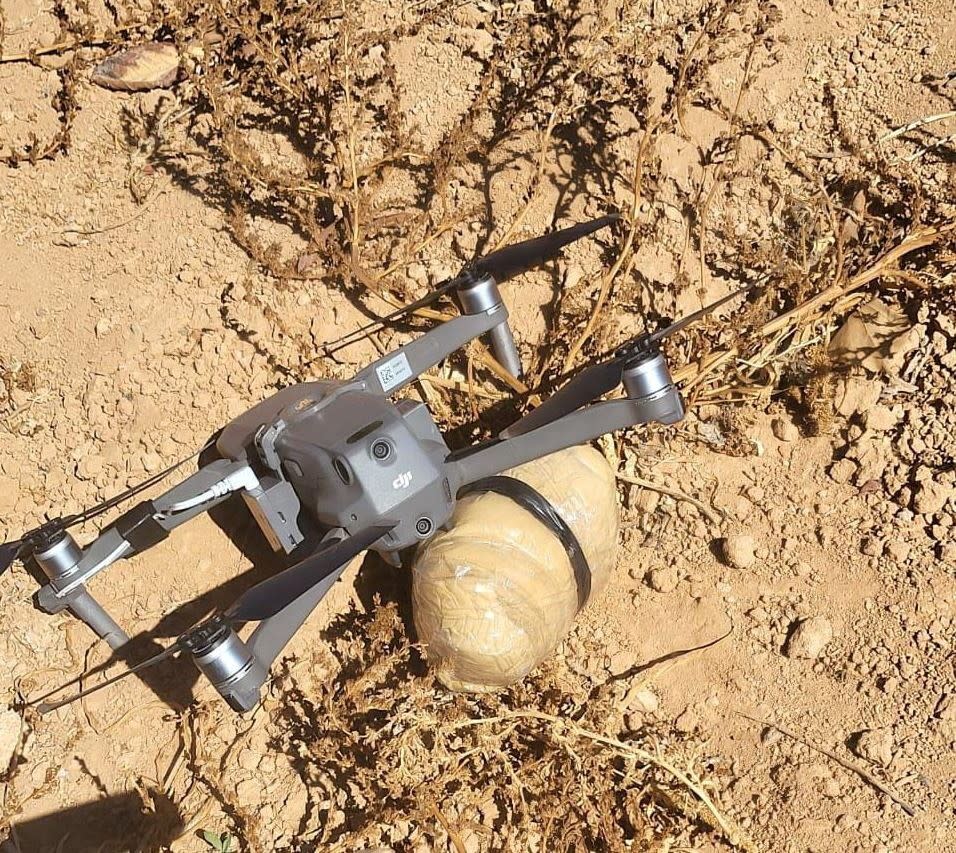 約旦軍方發布照片，稱2023年9月26日在邊境擊落2架從敘利亞飛往約旦的無人機，機上載有毒品。路透社