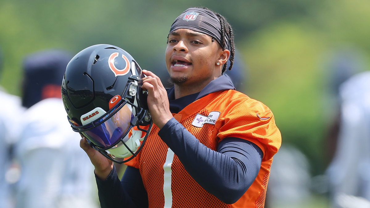 Bears' sitting Justin Fields vs. Colts is right call for now – NBC Sports  Chicago