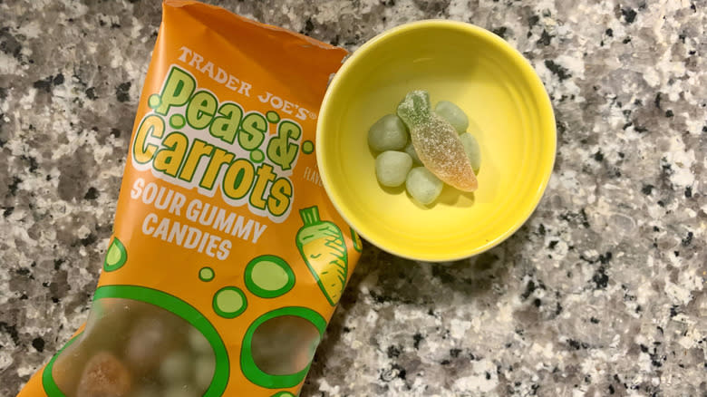 Peas & Carrots Sour Gummy Candies