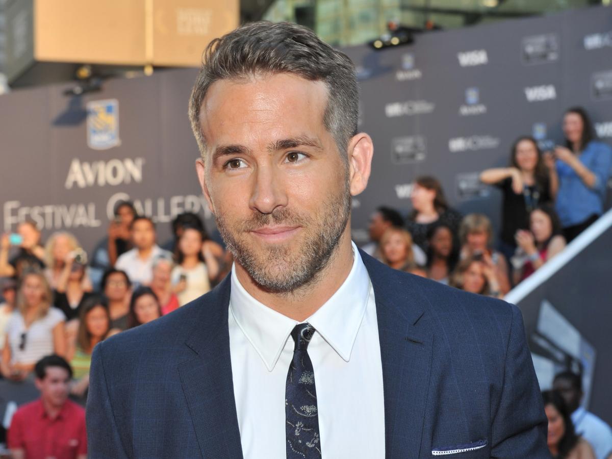 Ryan Reynolds Explains What It Was Like To Shoot A Nude Fight Scene In Deadpool 