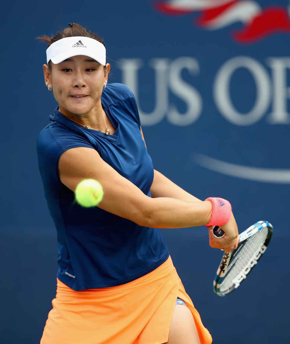 <p>Ying-Ying Duan of China returns a shot during her first round Women’s Singles match against Claire Liu of the United States on Day One of the 2017 US Open at the USTA Billie Jean King National Tennis Center on August 28, 2017 in the Flushing neighborhood of the Queens borough of New York City. (Photo by Clive Brunskill/Getty Images) </p>