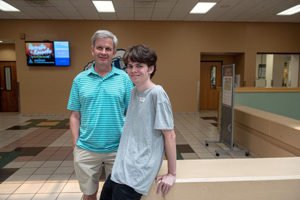 Geoff Calkins and his son Andrew visited several college campuses before deciding on the University of Tennessee-Chattanooga, which has a special program for students on the autism spectrum. “Not a lot of places have programs for kids with this sort of interesting cluster of challenges,” Geoff Calkins says.