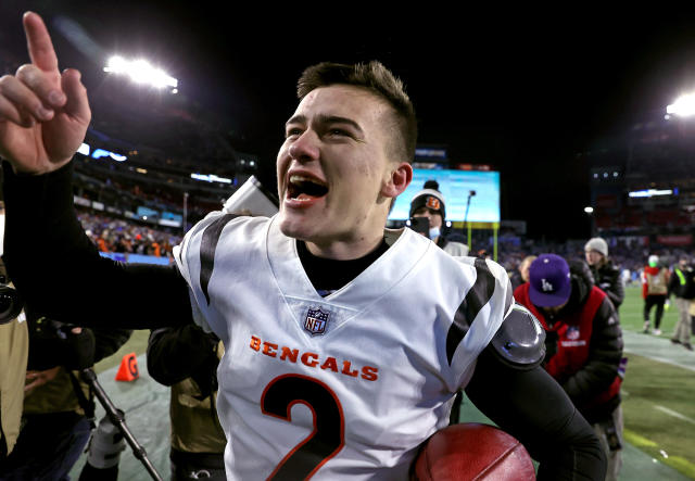 Cincinnati Bengals kicker Evan McPherson (2) celebrates a field goal  against the Tennessee Tita …