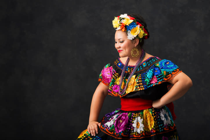 Este mes es ideal para mostrar lo orgulloso que te sientes de ser latino. Foto: Sollina Images /EyeEm/Getty Images