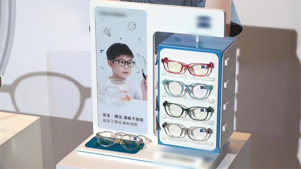 70.6％小六生有近視　「新型離焦型眼鏡」矯正近視