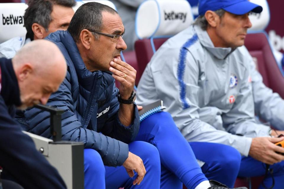 Sarri was denied a sixth straight win in the league. (AFP/Getty Images)