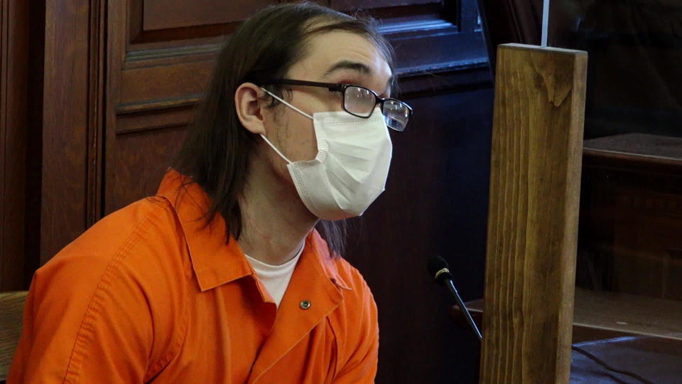 Brandon Clark takes the stand at his trial for the murder of Bianca Devins. / Credit: WKTV