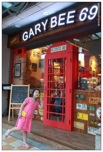 [桃園．美食]Gary Bee’ 69 桃園二代店~巨無霸漢堡．美式餐廳