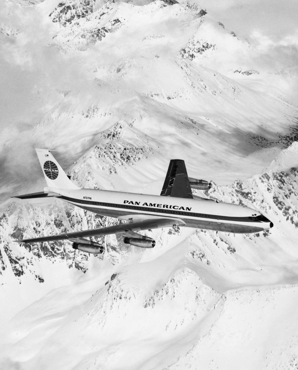 15. Boeing 707