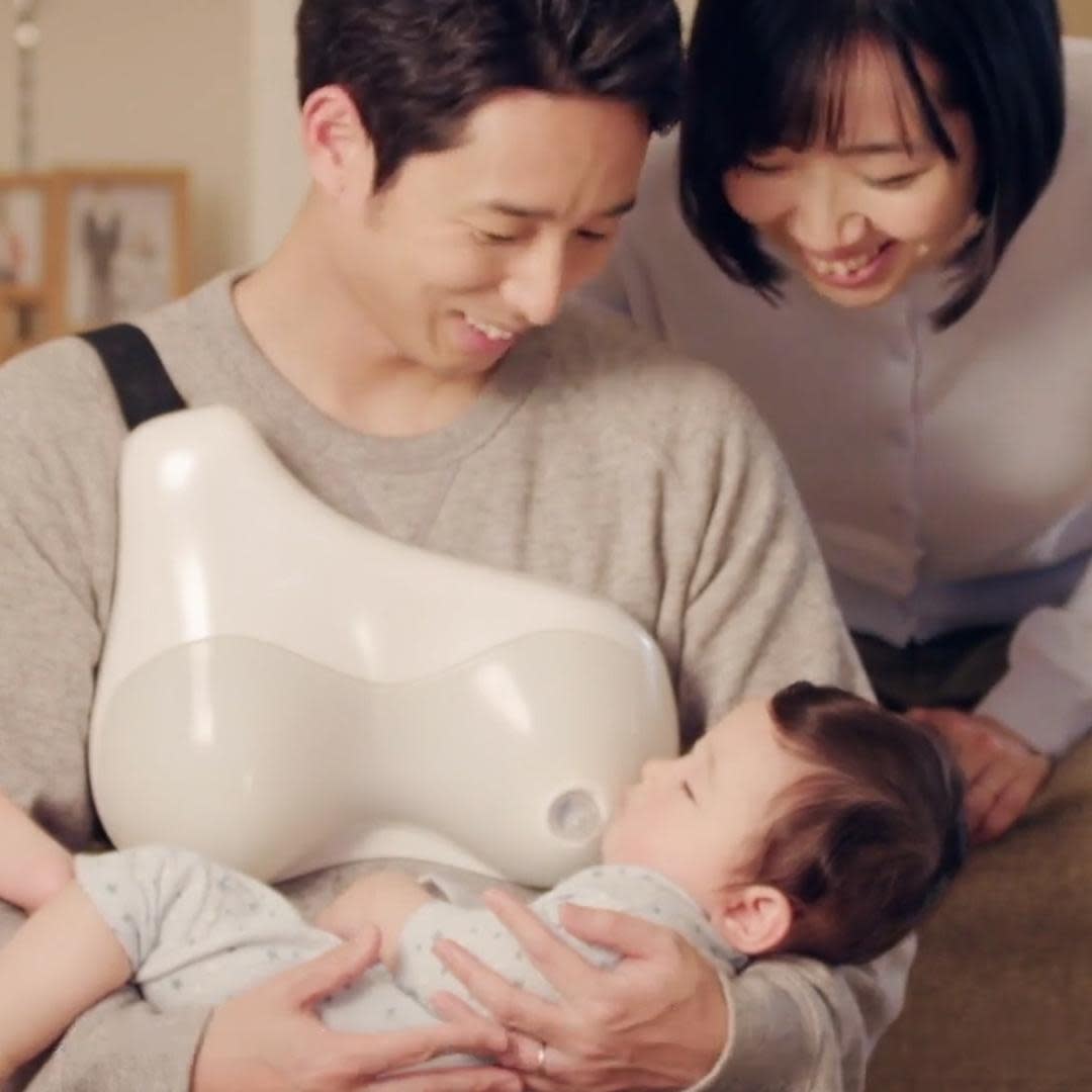 Breastfeeding device allows dads to nurse too