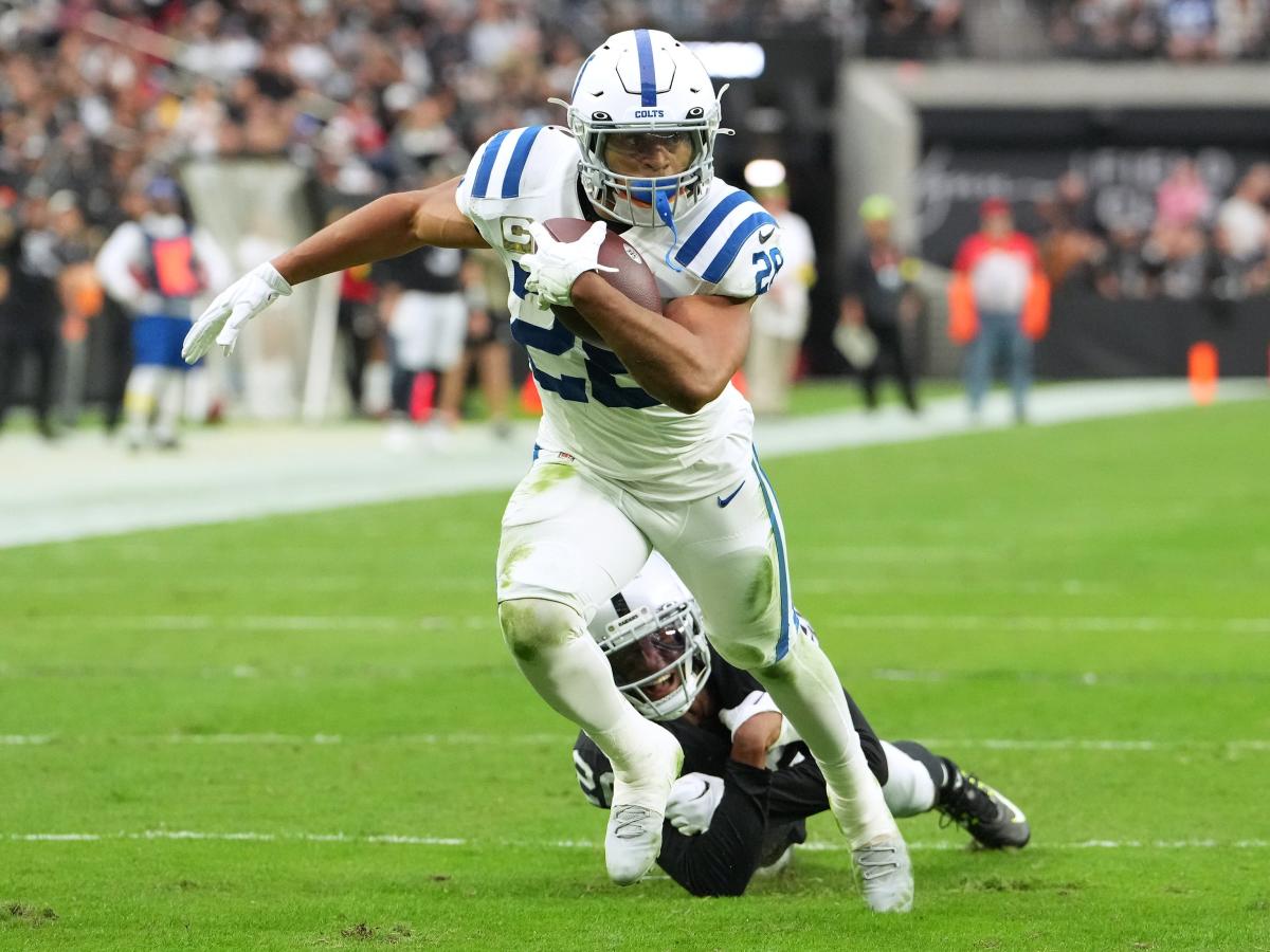 Source - Colts RB Jonathan Taylor has sprained right ankle - ESPN