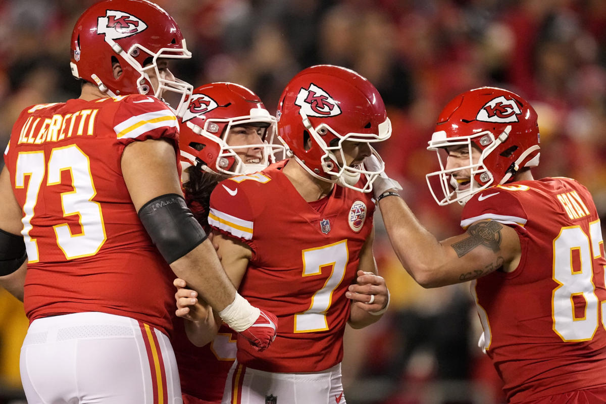 Harrison Butker Sets Chiefs' Franchise Record with 62-Yard Field