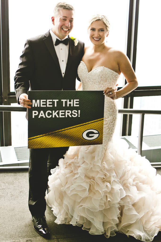 Ryan Holtan-Murphy and Marie Packer’s Green Bay Packers-themed wedding. Chicago, June 2017. (Credit: Jacob Poehls / JPP Studios)