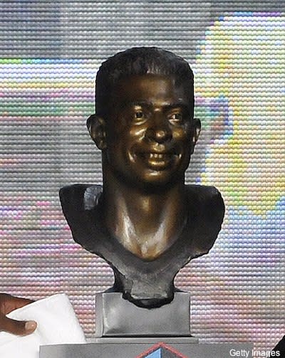 Even with the do-rag, Deion's Hall bust looked nothing like him