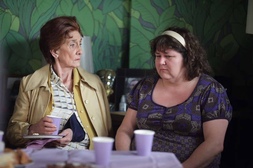 Cheryl Fergison and June Brown on the set of EastEnders
