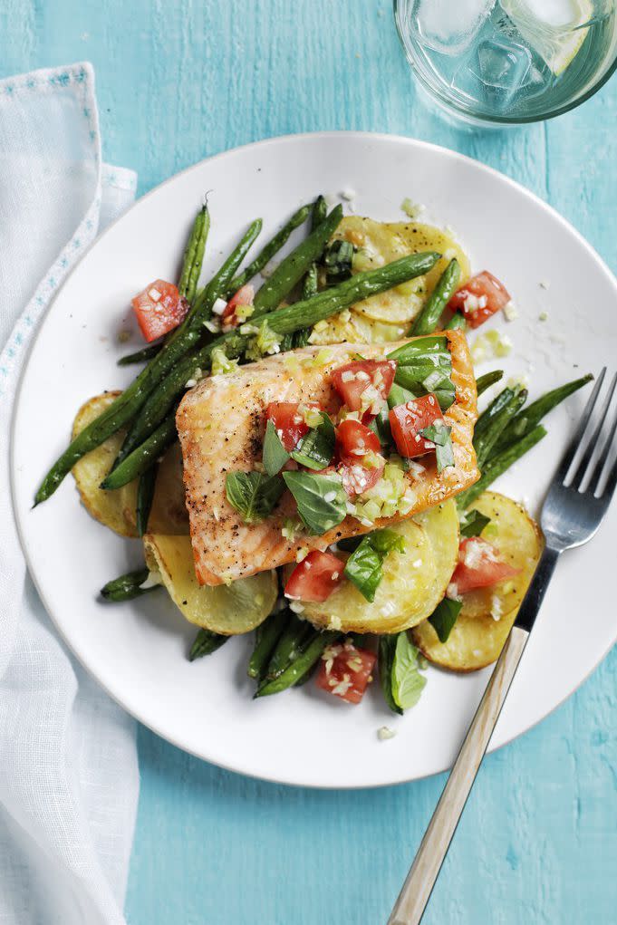 Roasted Salmon, Potatoes & Green Beans