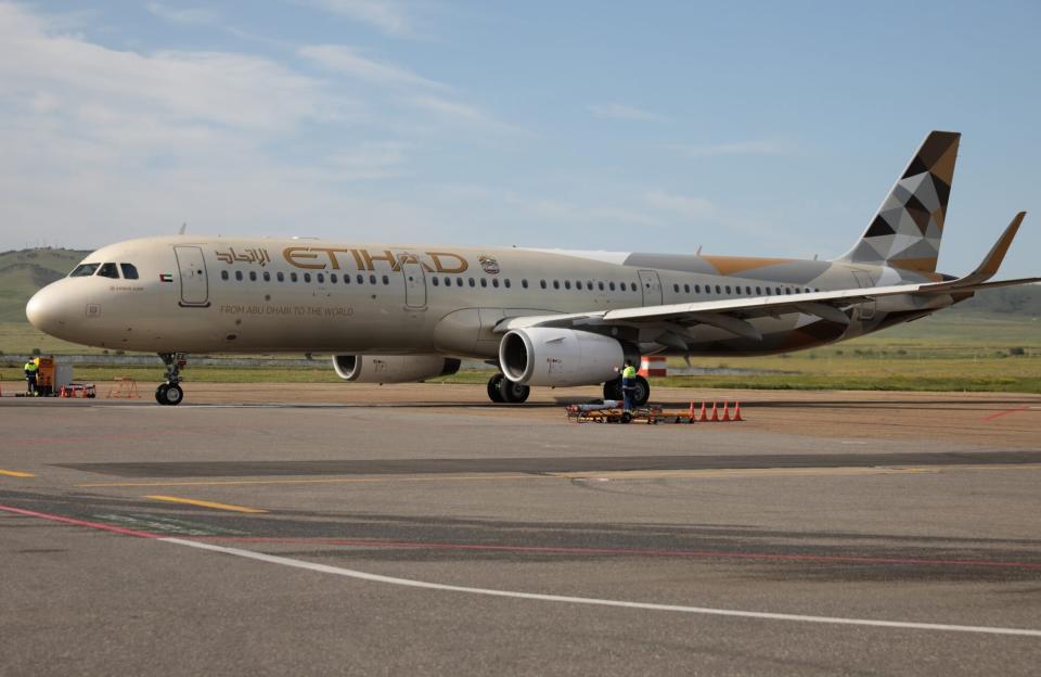 Etihad plane