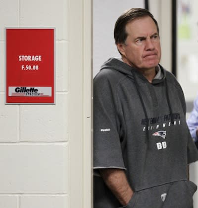 Report: Bill Belichick-Worn Hoodie Sold At Auction For $4,404 - CBS Boston