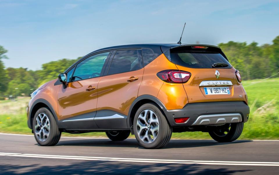 Renault Captur facelift - May 2017 - Credit: Andy Morgan