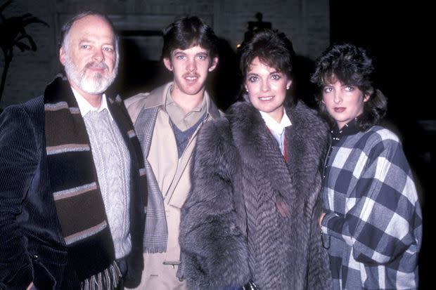 Linda Gray avec son ex-mari Ed Thrasher et leurs enfants Jeff et Kehly en 1982