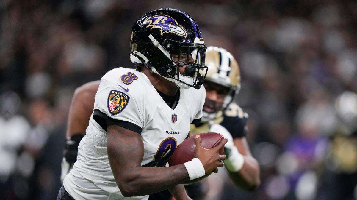 Ravens soar by Saints to win third straight