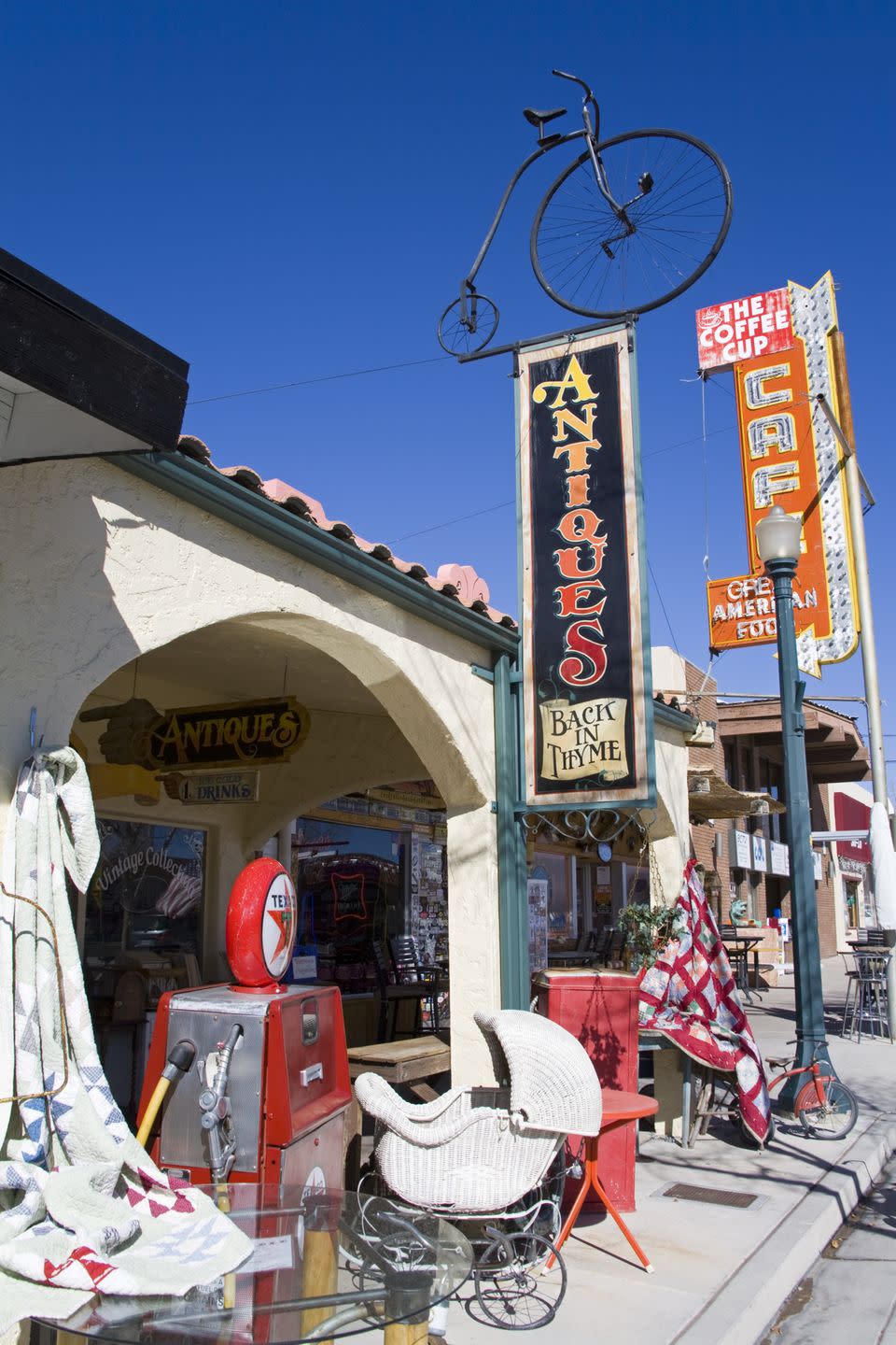 <p>On the quirkier end of the spectrum is Boulder City, Nevada — a town of about 15,000 located approximately 26 miles from Las Vegas. At <a href="http://www.yelp.com/biz/antique-depot-boulder-city" rel="nofollow noopener" target="_blank" data-ylk="slk:The Antique Depot;elm:context_link;itc:0;sec:content-canvas" class="link ">The Antique Depot</a> and <a href="http://www.yelp.com/biz/antique-depot-boulder-city" rel="nofollow noopener" target="_blank" data-ylk="slk:Sherman's House of Antiques;elm:context_link;itc:0;sec:content-canvas" class="link ">Sherman's House of Antiques</a>, you can find everything from old neon signs to an antique washing machine.</p>