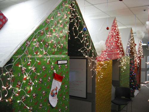 Deck The Desks! Office Workers Go All Out With Christmas Decorations