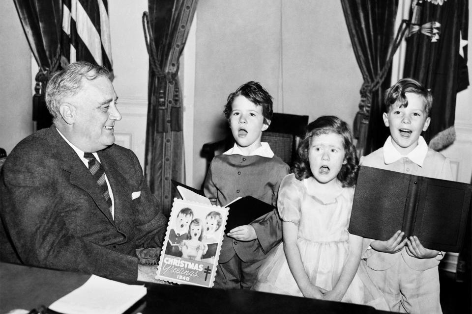 Carolers sing to F.D.R., November 1940.