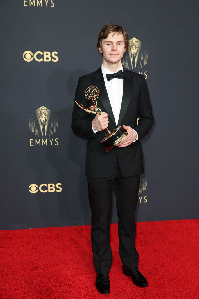 Los Angeles, CA - September 19: Evan Peters, winner of the Outstanding Supporting Actor In A Limited Or Anthology Series Or Movie award for Mare Of Easttown, poses in the press room during the 73rd Primetime Emmy Awards at L.A. LIVE on September 19, 2021 in Los Angeles, California. (Jay L. Clendenin / Los Angeles Times via Getty Images)