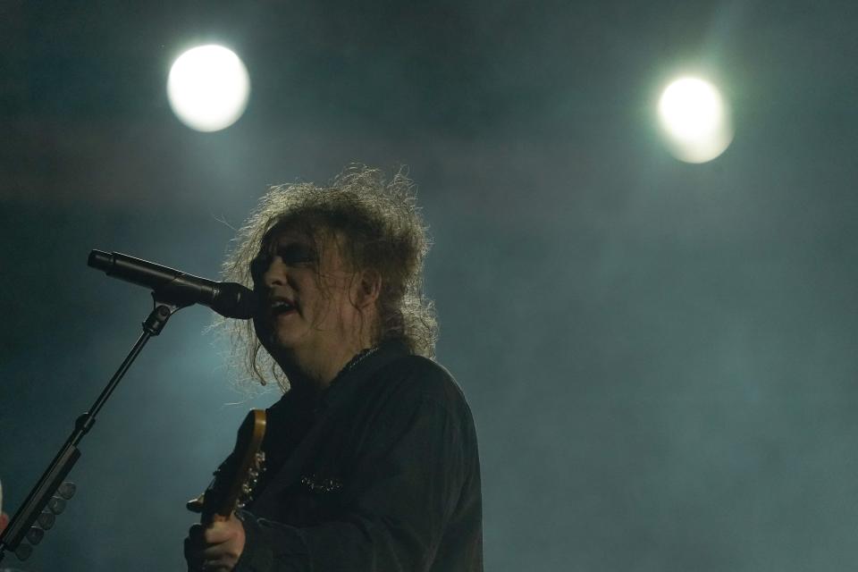 Robert Smith de The Cure, durante su concierto en el festival Corona Capital en la Ciudad de México, el domingo 19 de noviembre de 2023. (Foto AP/Aurea Del Rosario)