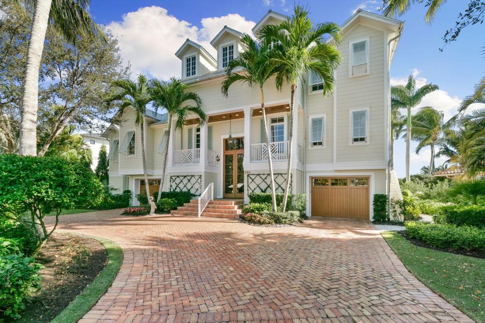 In the Know: This 5,500-square-foot Naples Aqualane Shores waterfront house, 260 18th Ave. S., sold for $11.5 million last week, going to pending less than seven days after hitting the market, according to Premier Sotheby’s International Realty. Uploaded April 25, 2024.