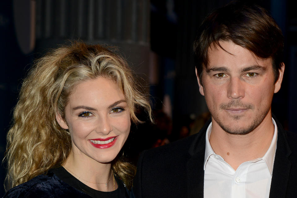 LONDRES, INGLATERRA - 2 DE DICIEMBRE: Tamsin Egerton (L) y Josh Hartnett asisten a los 21st British Independent Film Awards en Old Billingsgate el 2 de diciembre de 2018 en Londres, Inglaterra. (Foto de Dave J Hogan/Dave J Hogan/Getty Images)