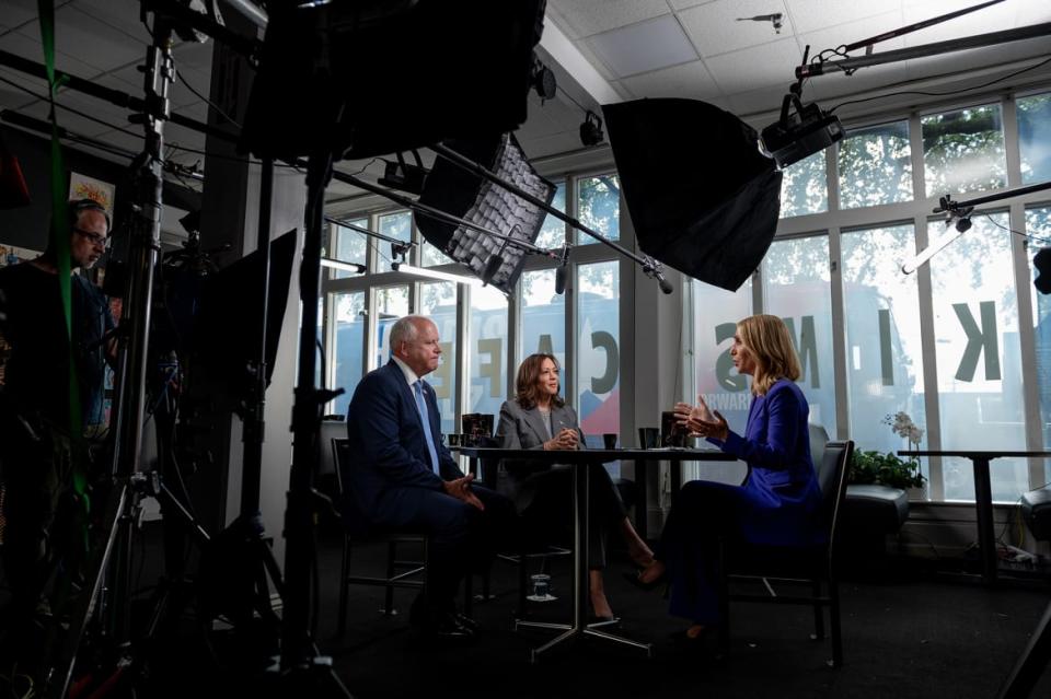 Tim Walz and Vice President Kamala Harris are interviewed by CNN’s Dana Bash at Kim’s Cafe in Savannah, Georgia, on August 29, 2024.