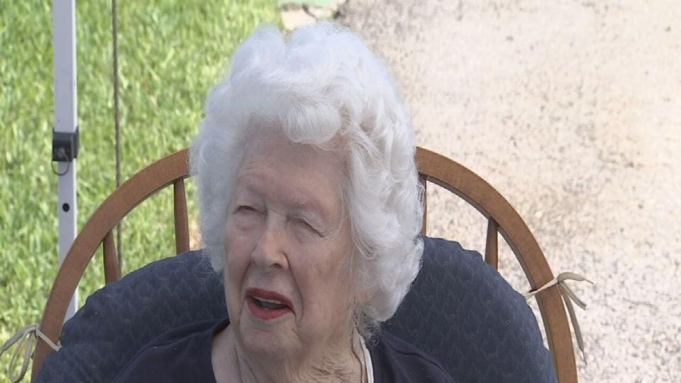 Juanita “Lightnin’” Epton celebrated her 100th birthday. In Daytona Beach, hundreds of Epton’s friends, family and coworkers surprised her for a very special birthday celebration as she struck 100.