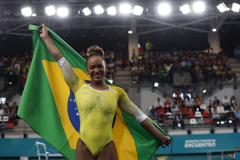 A los 24 años, Rebeca Andrade pone a Brasil en el primer plano de la gimnasia, con liderazgo y alegría