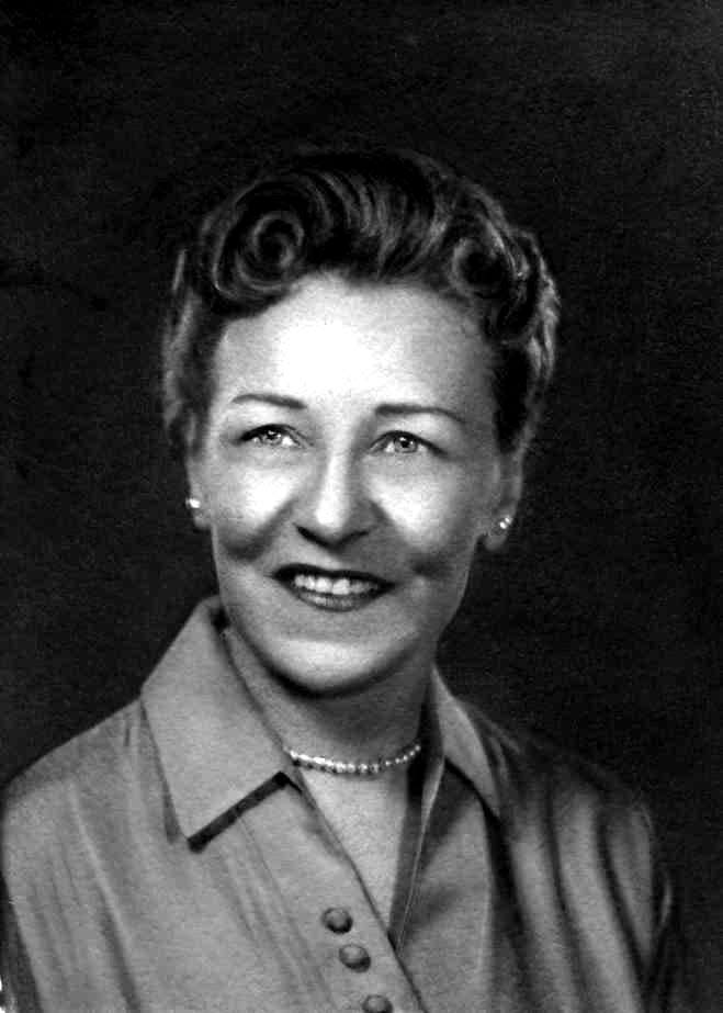 A studio portrait of Frieda Klauder Finn back when she was secretary to Dr. Elmer J. Rodenberg. She also taught ballroom dancing to teenagers at the YMCA into her 60s.