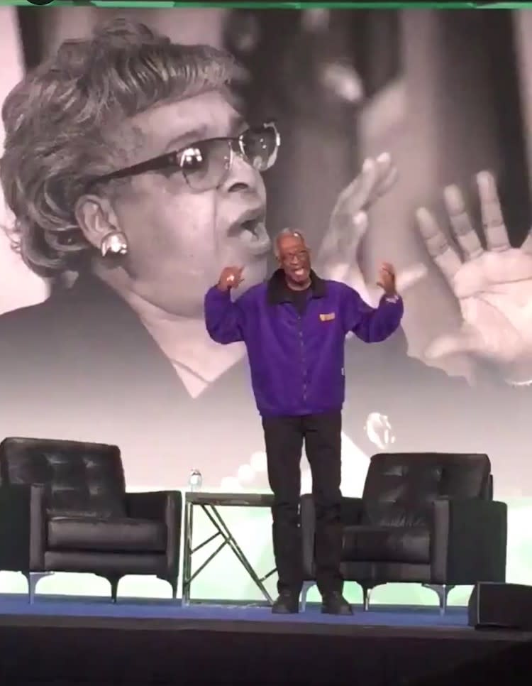 Howard Fuller in 2018 tells the audience at the Foundation for Excellence in Education’s National Summit on Education Reform about Williams’s early role and influence in the parental school choice movement. (Photo courtesy of Howard Fuller)