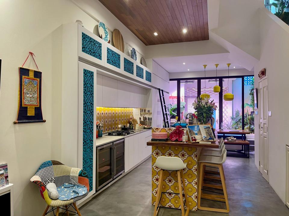 The view of the open kitchen from the living room.