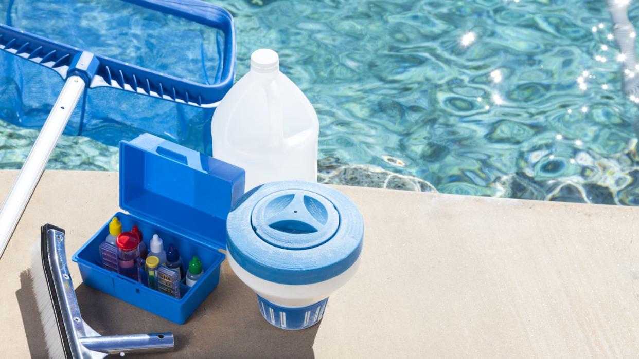 pool cleaning equipment