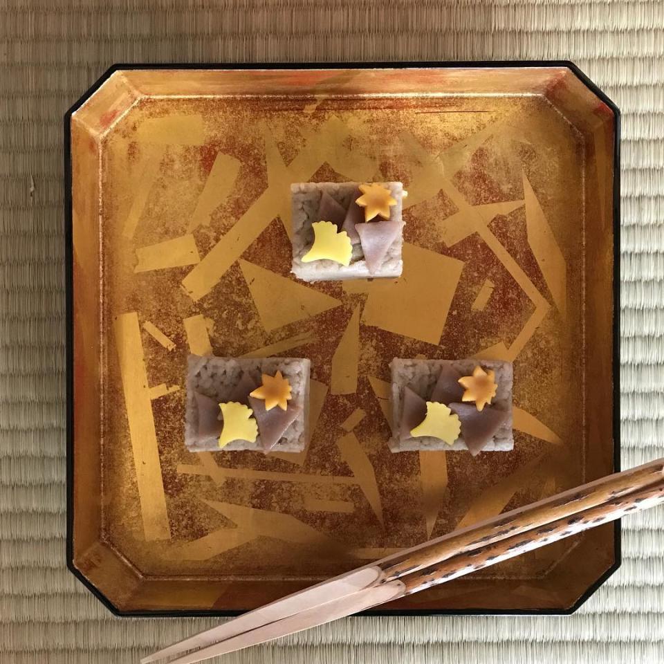 和菓子－「黃落」。（圖片來源／Instagram－sputnik_lab）