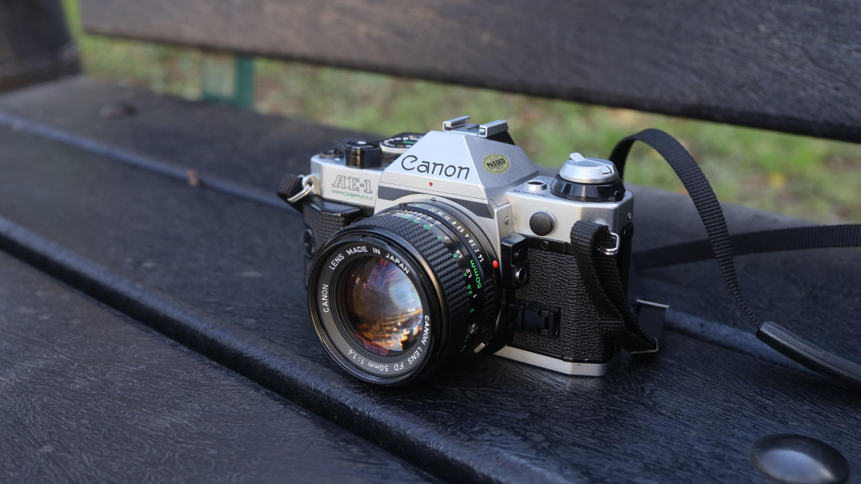  Canon AE-1 Program. 