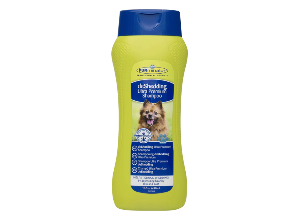 6) deShedding Shampoo for Dogs and Cats