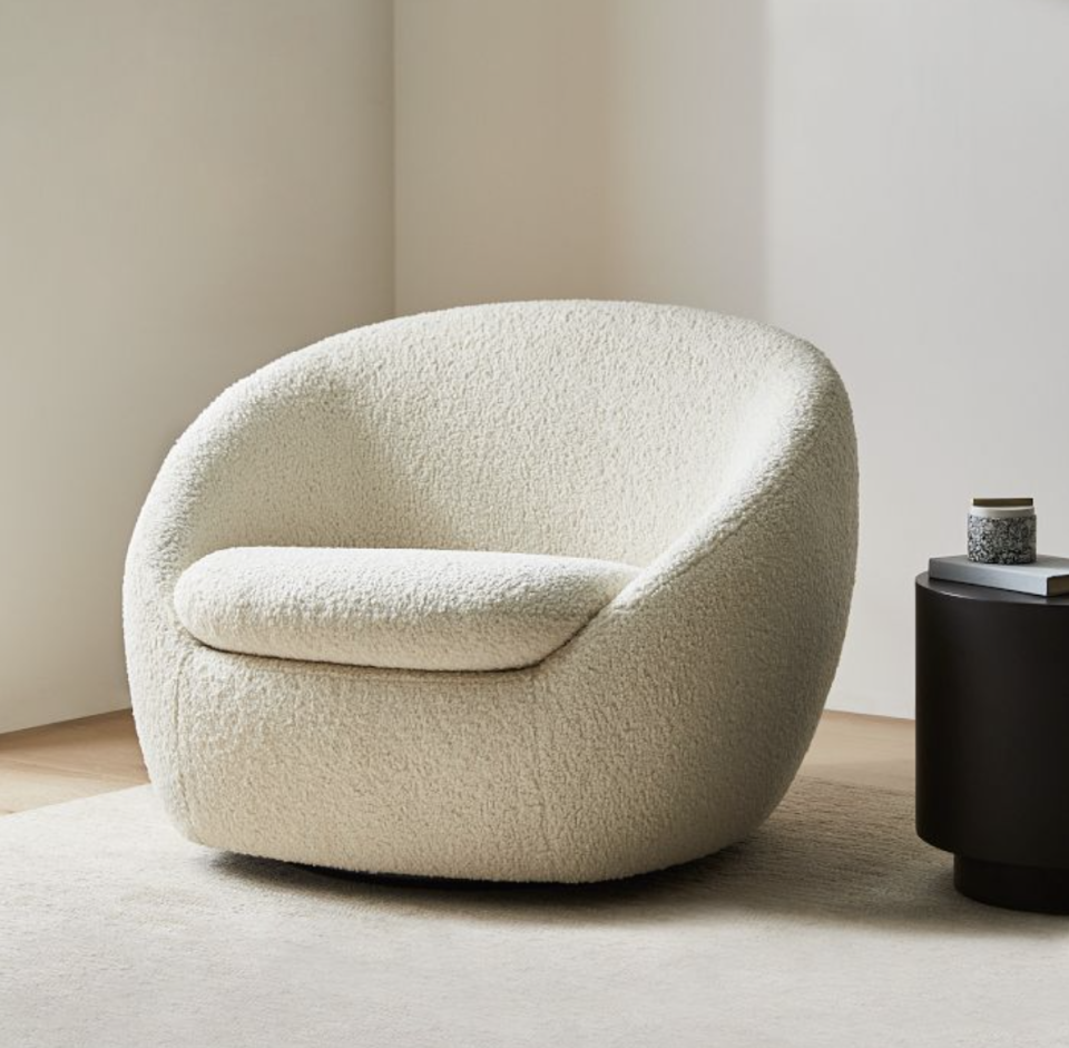 <p><a href="https://go.redirectingat.com?id=74968X1596630&url=https%3A%2F%2Fwww.westelm.com%2Fproducts%2Fcozy-swivel-chair-h3797&sref=https%3A%2F%2Fwww.elledecor.com%2Fshopping%2Ffurniture%2Fg35163937%2Fsoft-cozy-chairs%2F" rel="nofollow noopener" target="_blank" data-ylk="slk:Shop Now;elm:context_link;itc:0;sec:content-canvas" class="link ">Shop Now</a></p><p>Cozy Swivel Chair</p><p>westelm.com</p><p>$699.00</p><span class="copyright">Courtesy of West Elm</span>