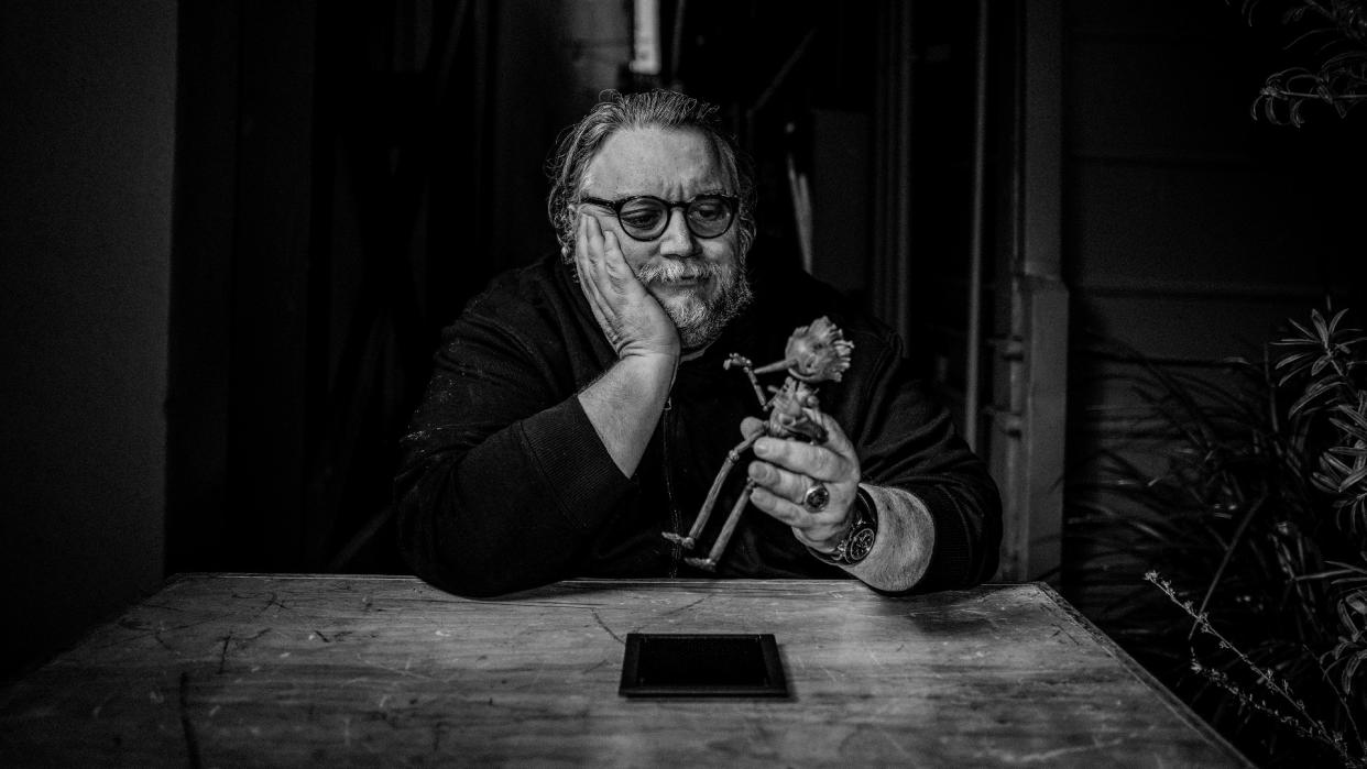  Oscar Isaac and Guillermo del Toro. 