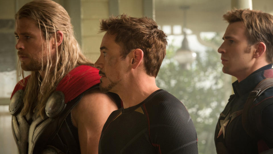Auch in "Age of Ultron" sind Thor (Chris Hemsworth, links), Iron Man (Robert Downey jr.) und Co. wieder gefordert
