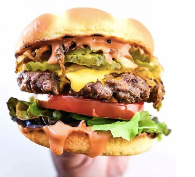 <strong>Get the <a href="https://www.foodiecrush.com/bacon-double-cheddar-cheeseburger-with-caramelized-onions/" target="_blank" rel="noopener noreferrer">Bacon Double Cheddar Cheeseburger</a> recipe from Foodie Crush</strong>