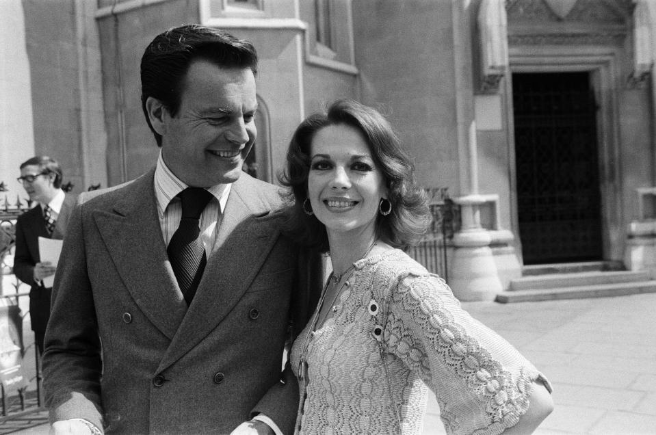 Robert Wagner and Natalie Wood, photographed in London in 1976, five years before her death. (Photo: Getty Images)