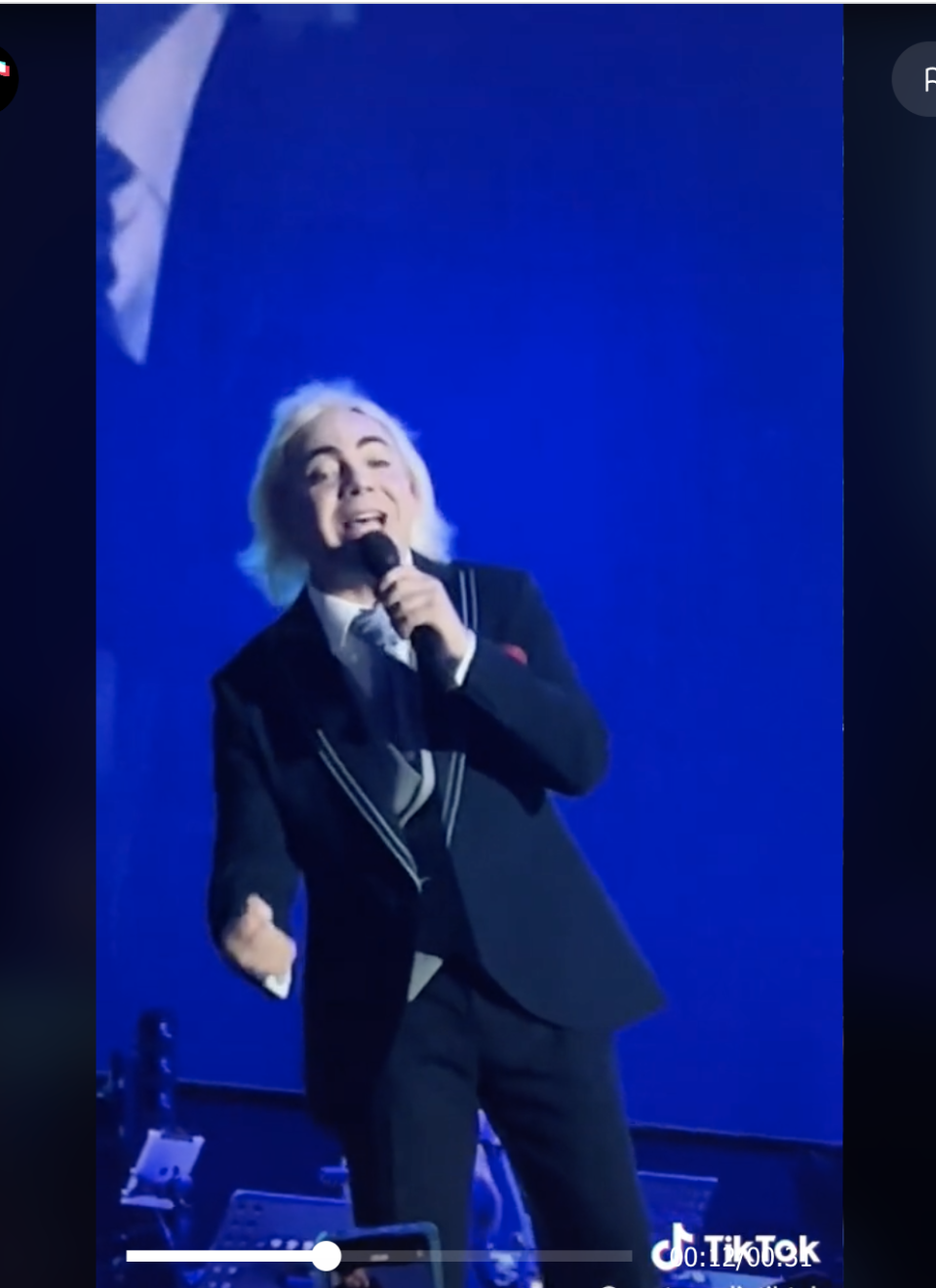 TikTok/Cristian Castro