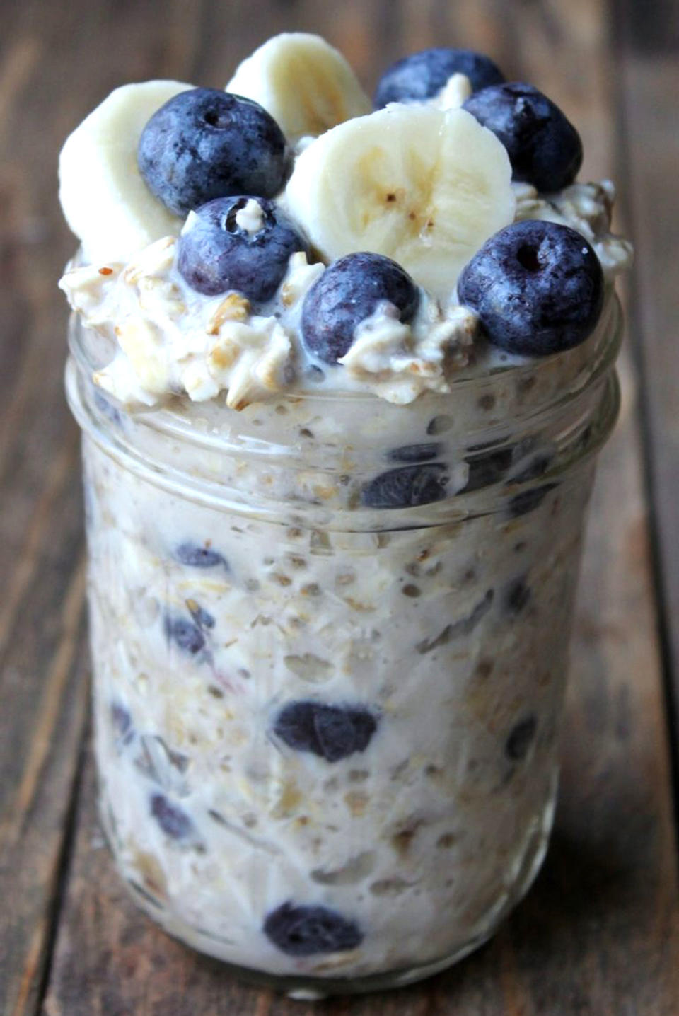 BLUEBERRY BANANA OVERNIGHT OATS