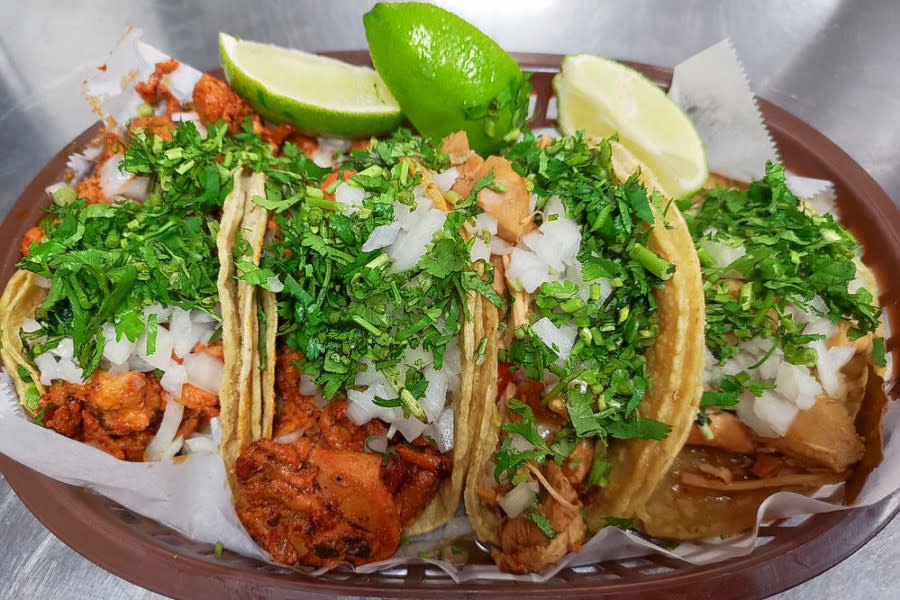 <b>Photo: Fabian M./<a href="https://yelp.com/biz_photos/pacos-tacos-chicago?utm_campaign=d185c28e-4719-46be-8087-f6b8282d3dfb%2C4a416621-579e-4050-9d1e-193676baef7c&utm_medium=81024472-a80c-4266-a0e5-a3bf8775daa7" rel="nofollow noopener" target="_blank" data-ylk="slk:Yelp;elm:context_link;itc:0;sec:content-canvas" class="link ">Yelp</a></b>